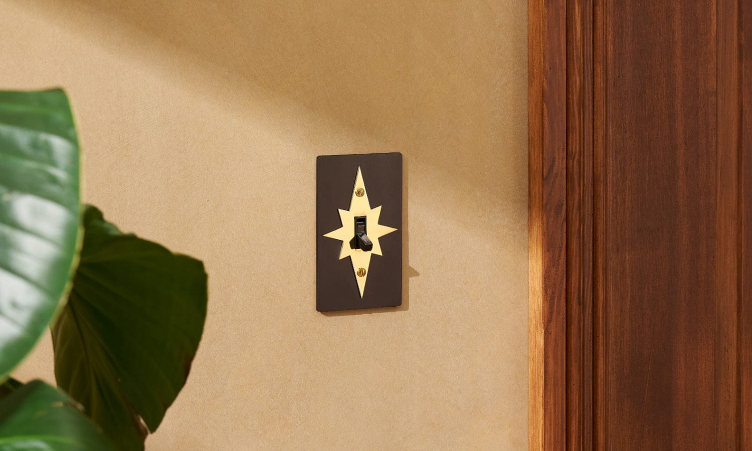 Plank Hardware