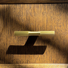 Plank Hardware BECKER Grooved Large Single T Pull - Brass