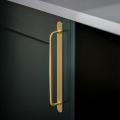 Plank Hardware GRAYSON Traditional D-Bar Pull  - Brass
