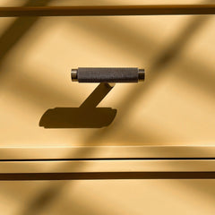 Plank Hardware KEPLER Knurled Single T Pull - Antique Brass
