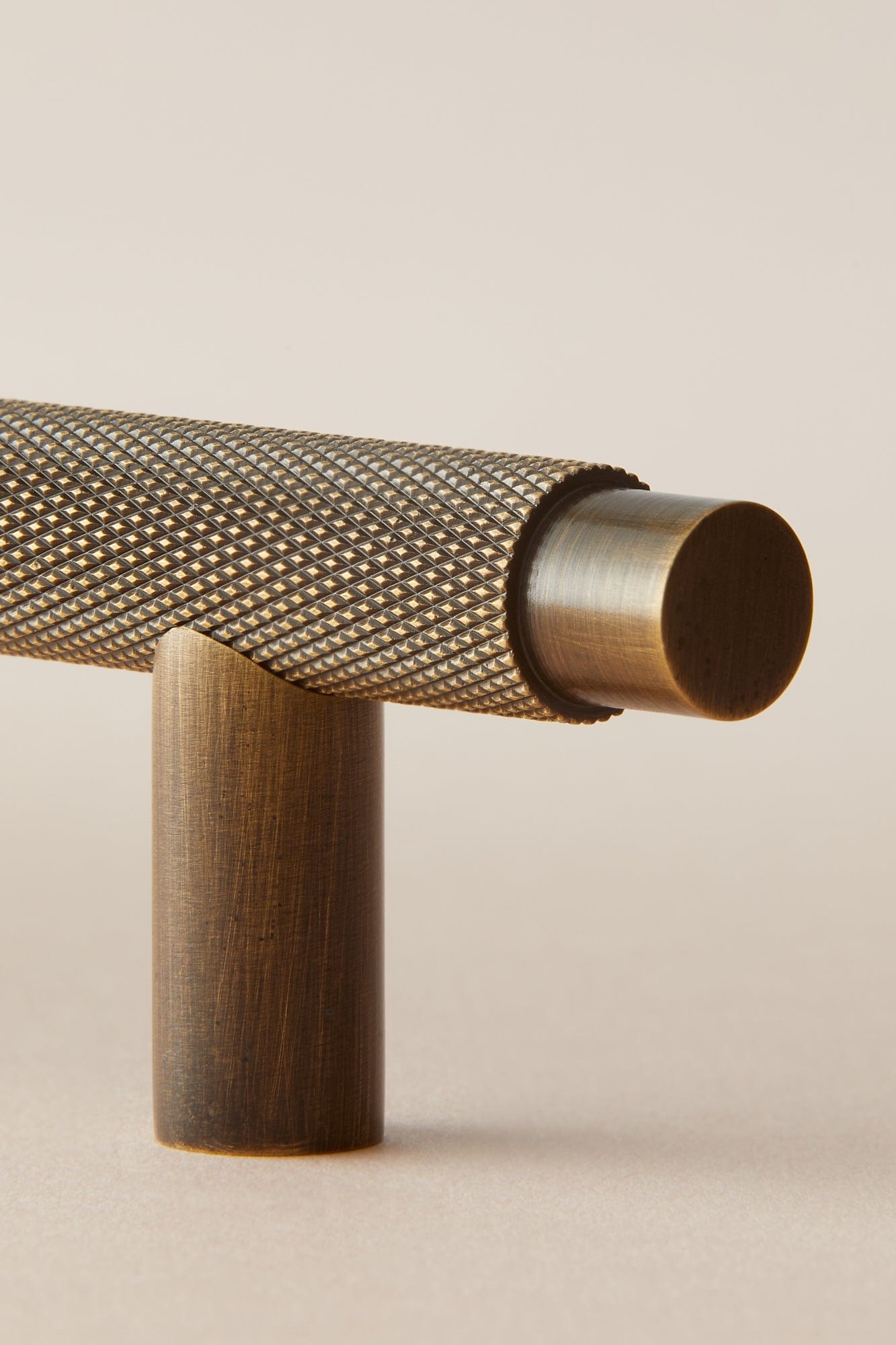 Plank Hardware   Luma Content   Kepler antique brass L detail c18cbc12 b20e 473b 8972 cfb0be60f30e