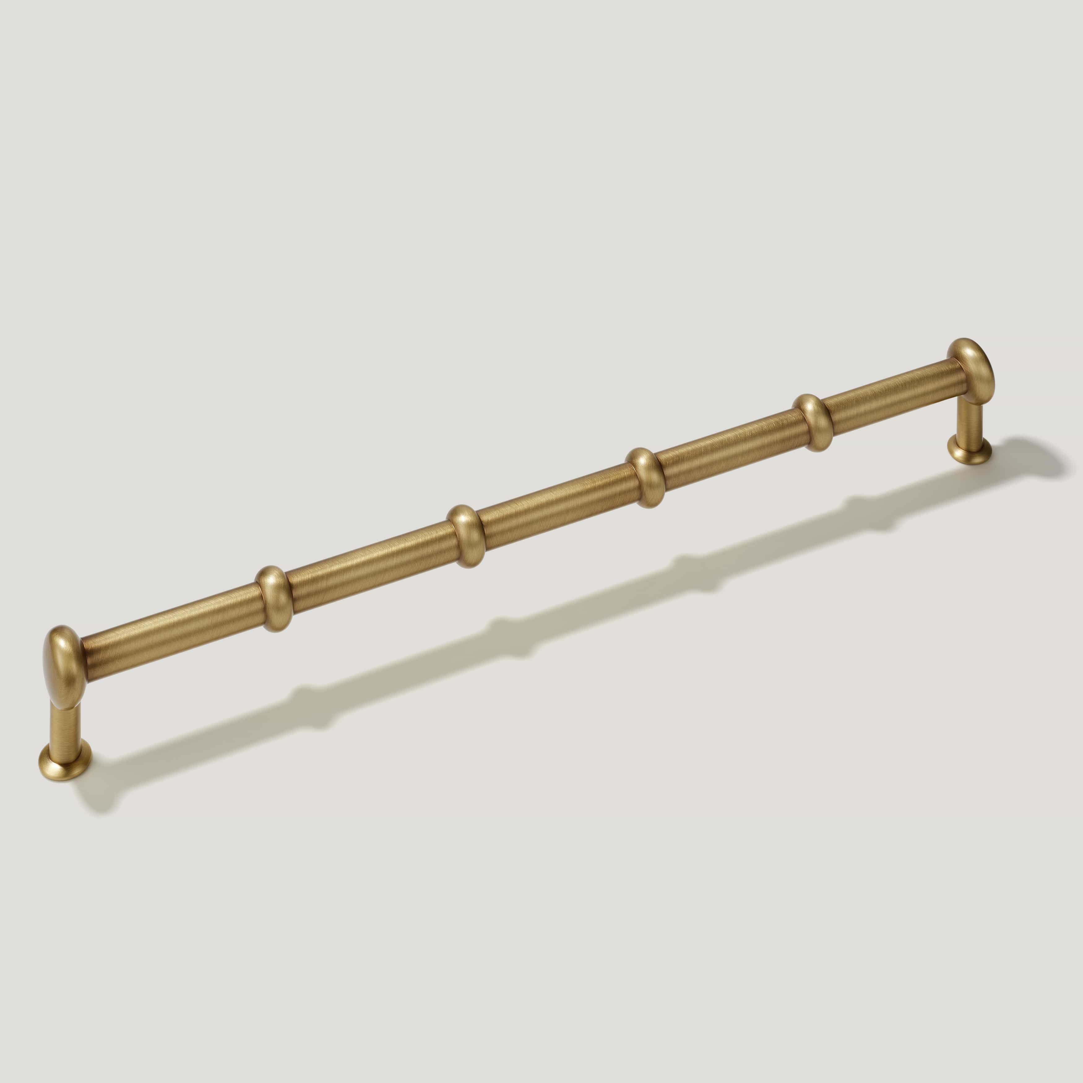 Plank Hardware 18.86" (18" CC) PEYTON Heavyweight Pull - Heirloom Brass