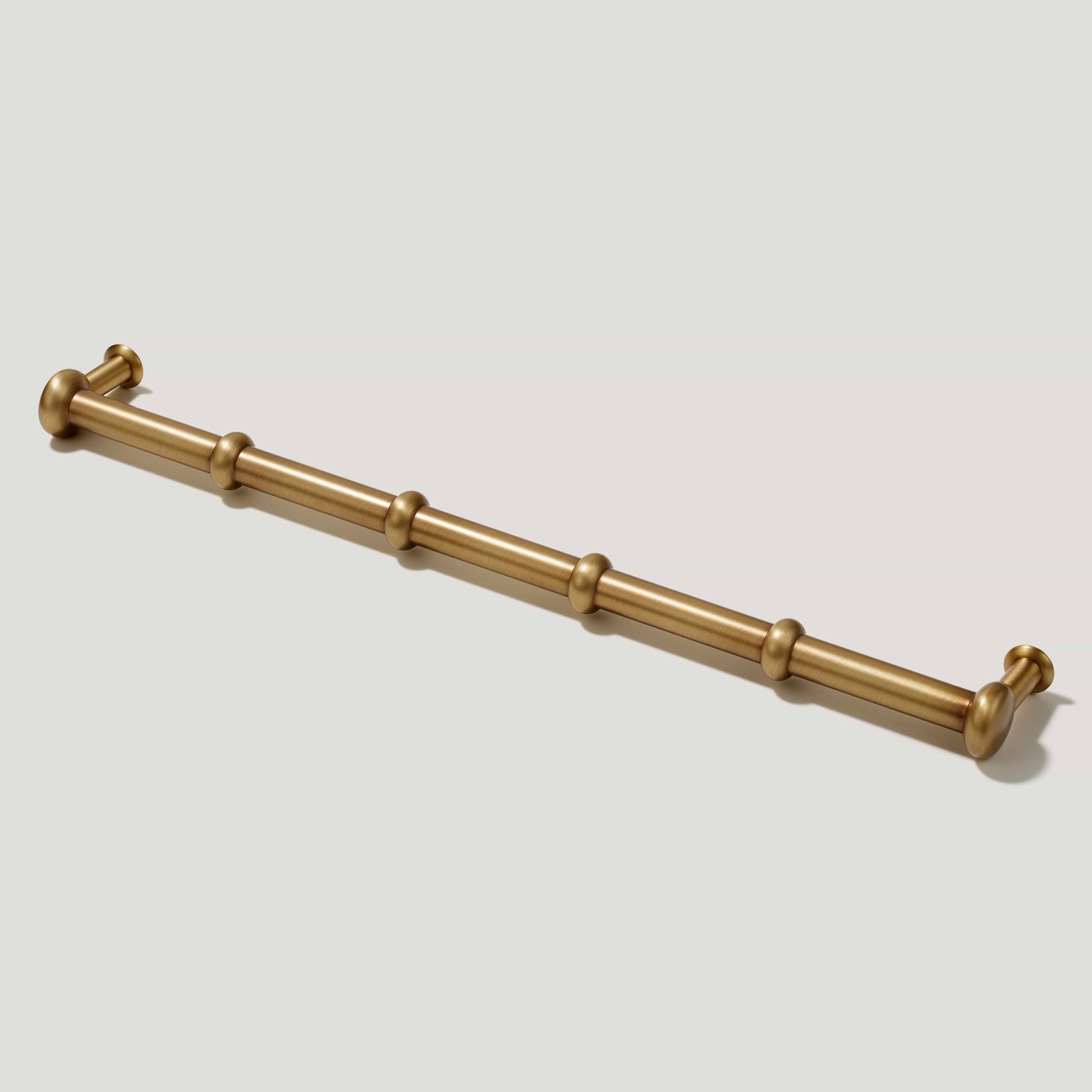Plank Hardware 18.86" (18" CC) PEYTON Heavyweight Pull - Heirloom Brass