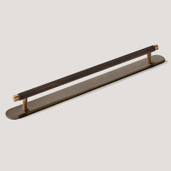 KEPLER Knurled Appliance Pull - Antique Brass