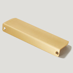 Plank Hardware 5 43 5 04 cc judd edge pull brass 40203720950039