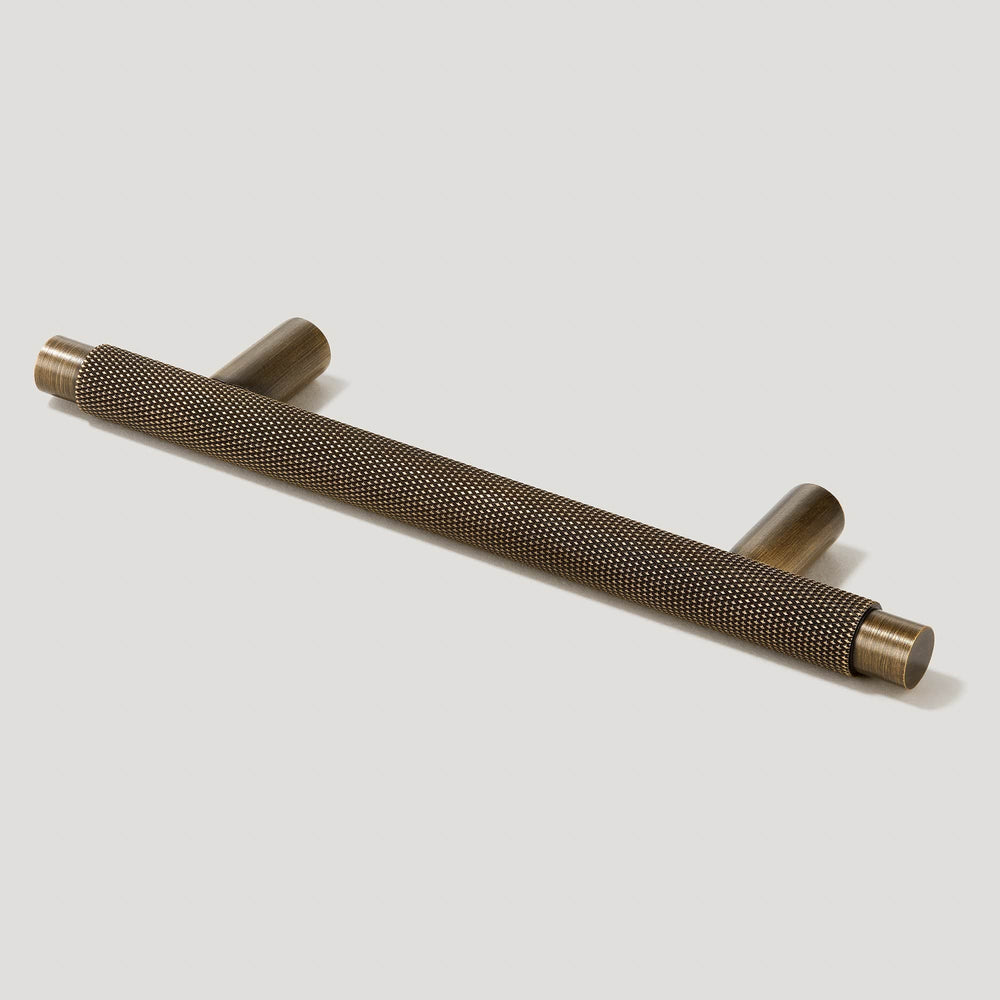 KEPLER Knurled T-Bar Pull - Antique Brass