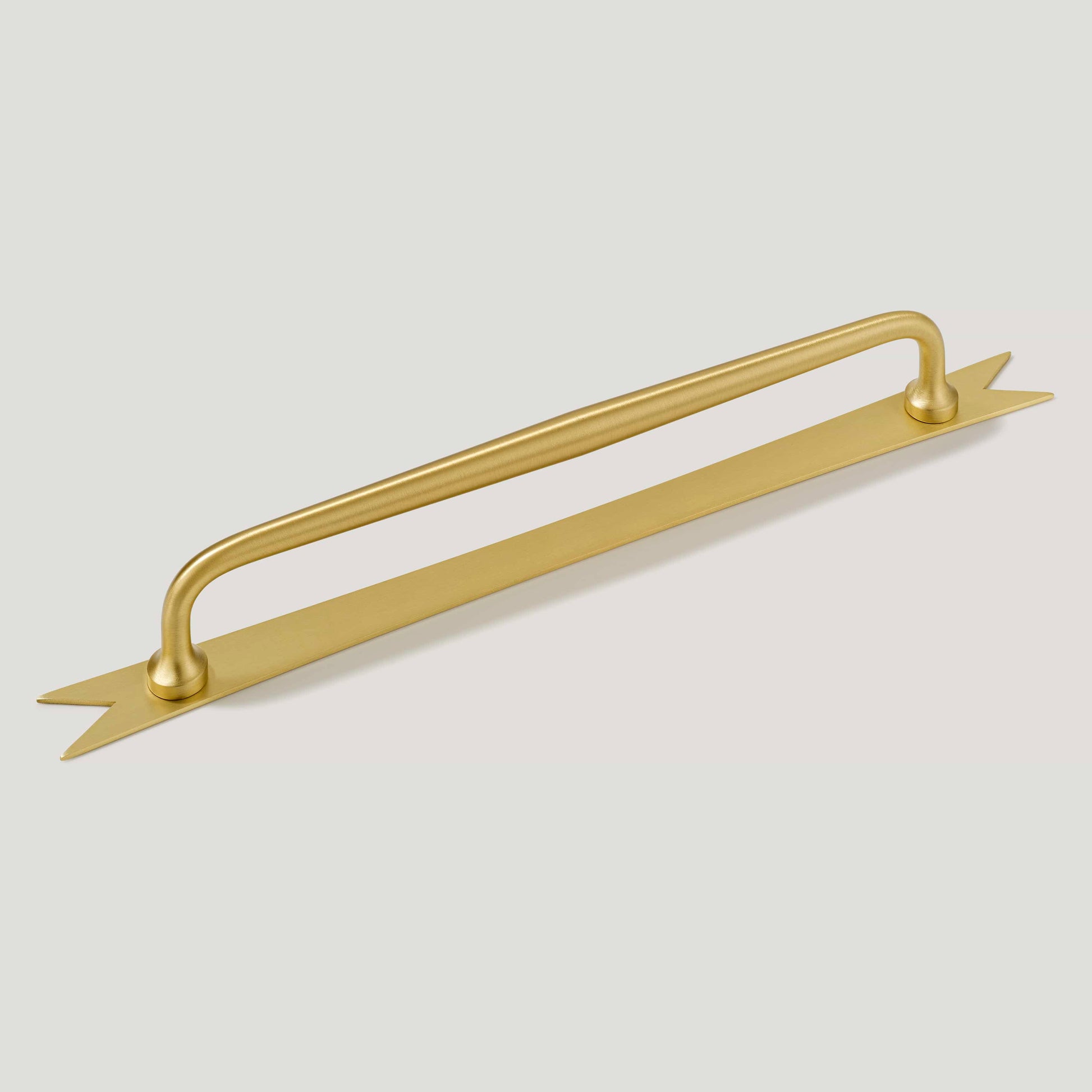 Plank Hardware 9.25" (8.66" CC) ELIZA Pull with Ribbon Backplate - Brass