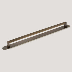 Plank Hardware BECKER Heavyweight 470mm D Bar Handle - Antique Brass