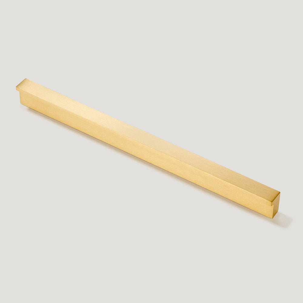 BLAKE Minimalist Pull - Brass