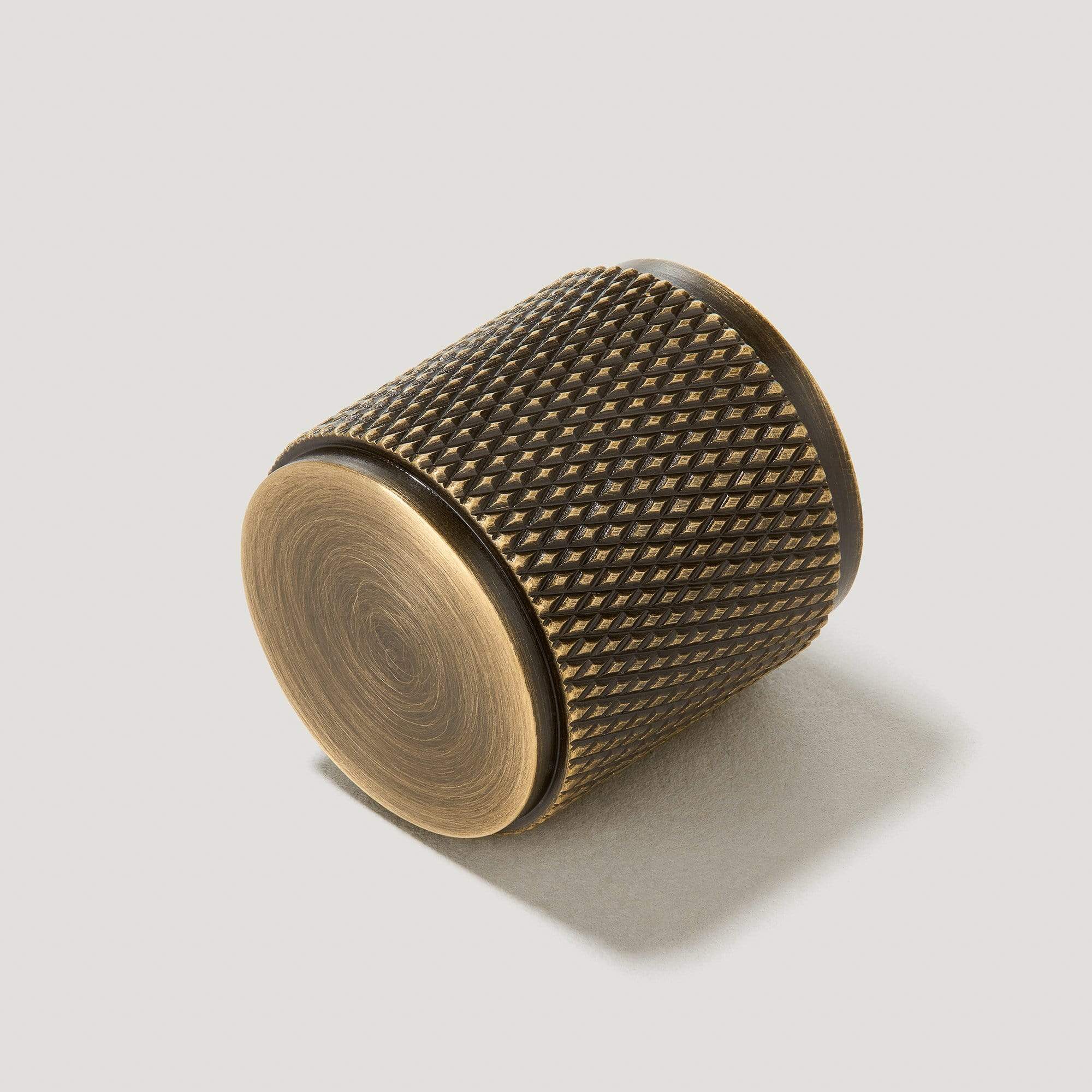 Plank Hardware brooks knurled cylindrical cabinet knob antique brass 40203672584471