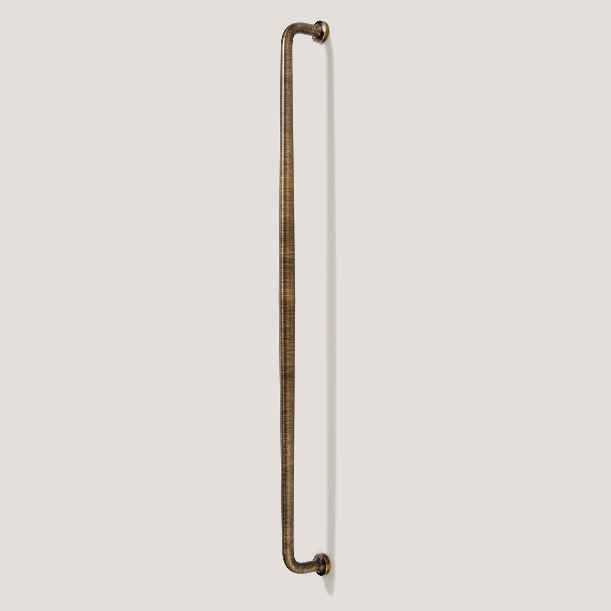 Plank Hardware GRAYSON 18.7" Heavyweight Pull - Antique Brass