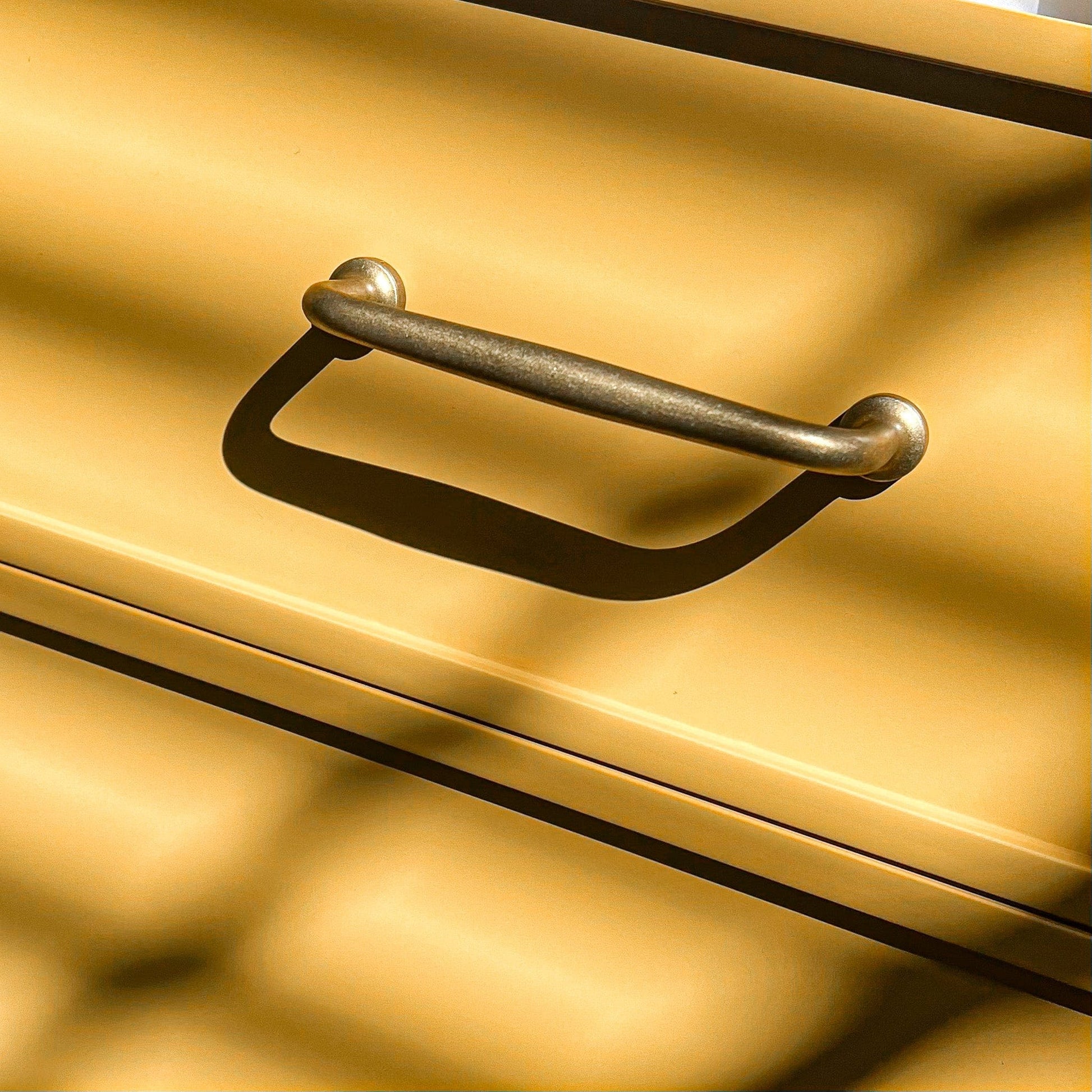 Plank Hardware GRAYSON Traditional D-Bar Pull - Aged Brass