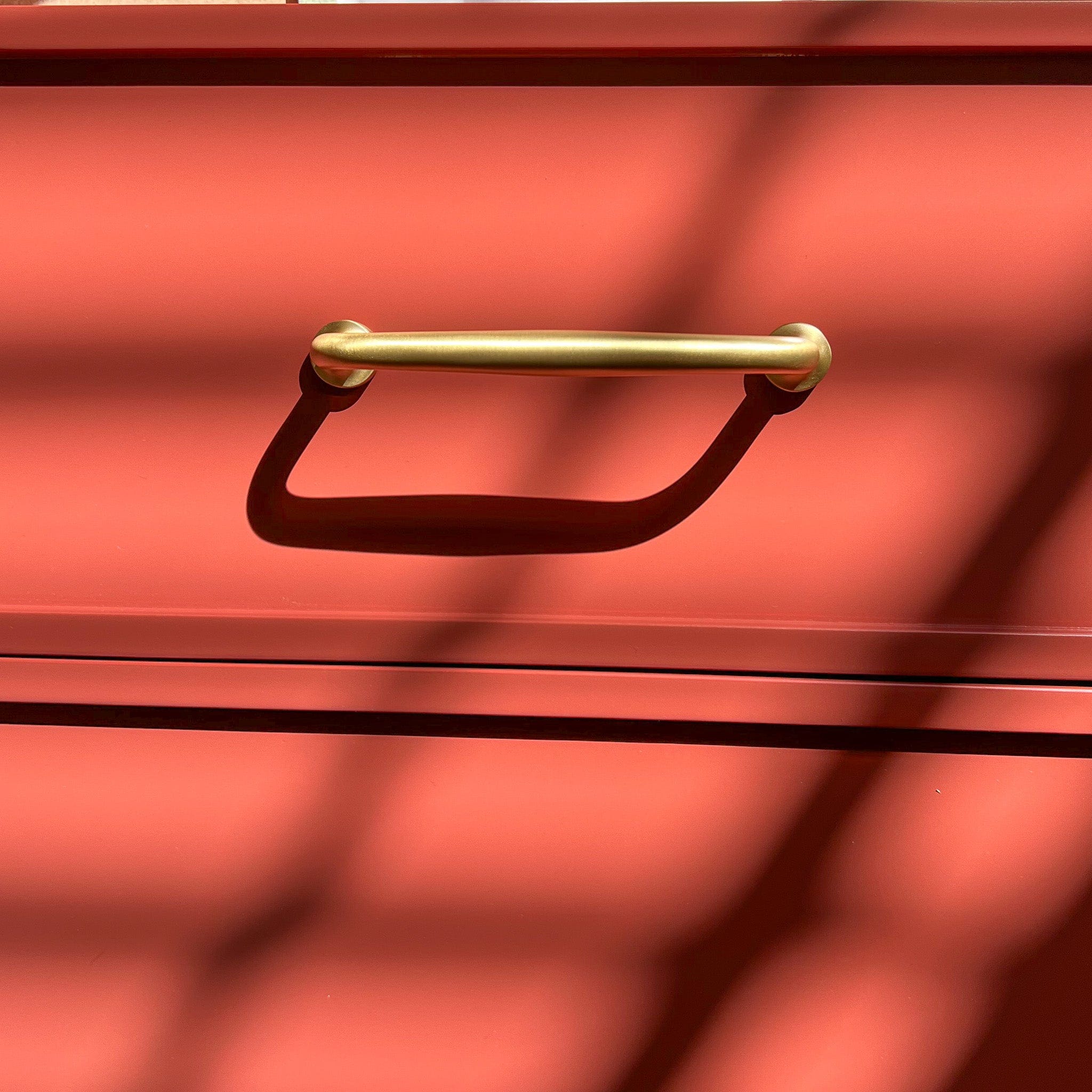 Plank Hardware GRAYSON Traditional D-Bar Pull  - Brass