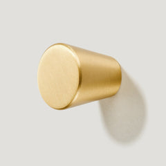 Plank Hardware hubble tapered wall hook brass 40203730419991