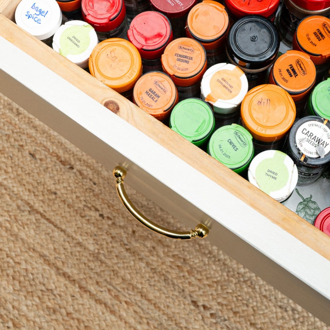 Plank Hardware JAMES Pull - Unlacquered Brass