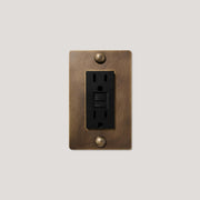 Plank Hardware JASPER 1G 15A GFCI Outlet - Antique Brass