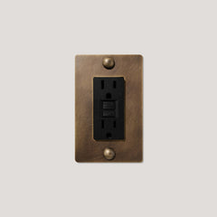Plank Hardware JASPER 1G 15A GFCI Outlet - Antique Brass