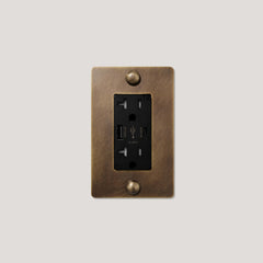 Plank Hardware JASPER 1G 20A USB Outlet - Antique Brass