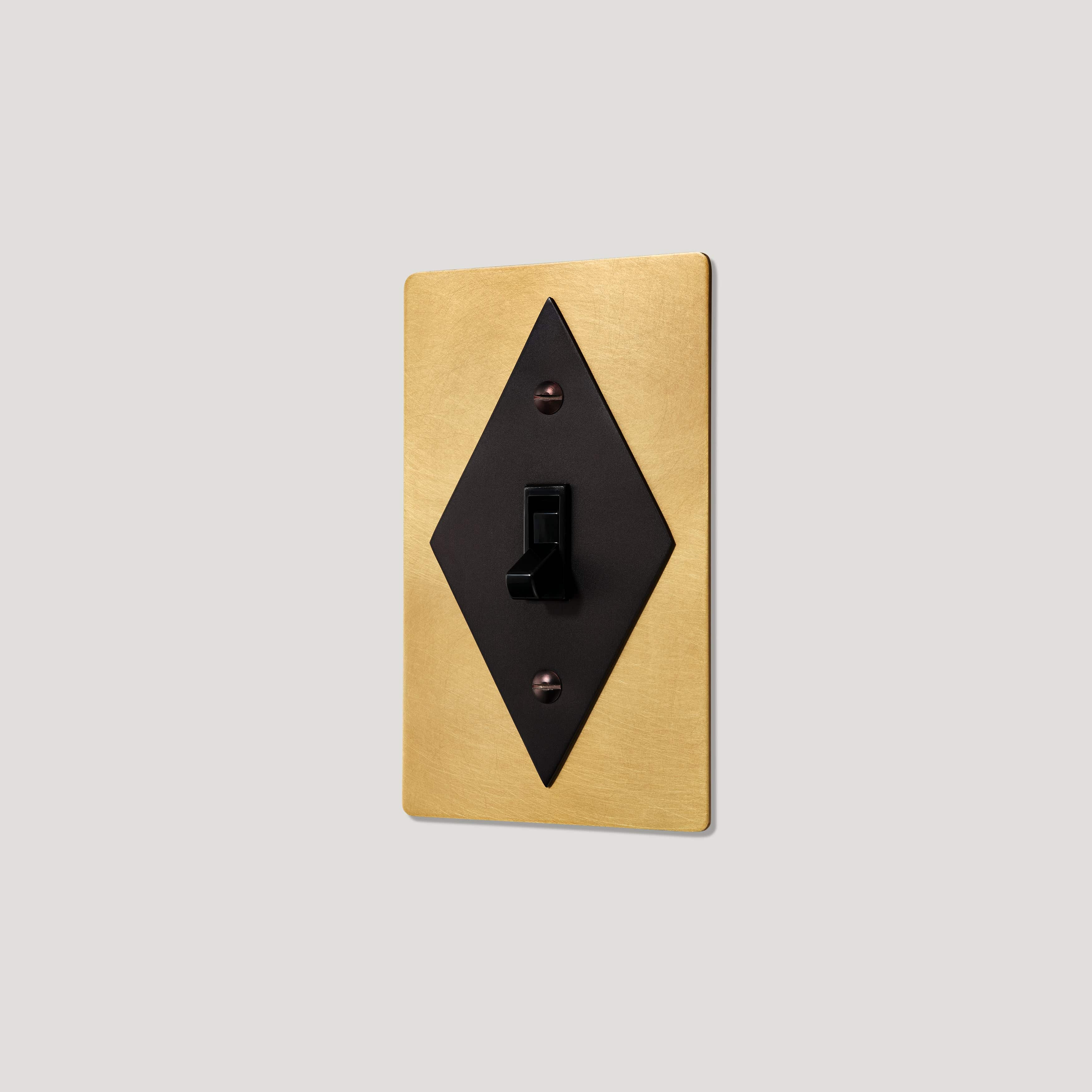 Plank Hardware JASPER 1G Diamond Toggle Switch - Heritage Brass / Blackened Bronze
