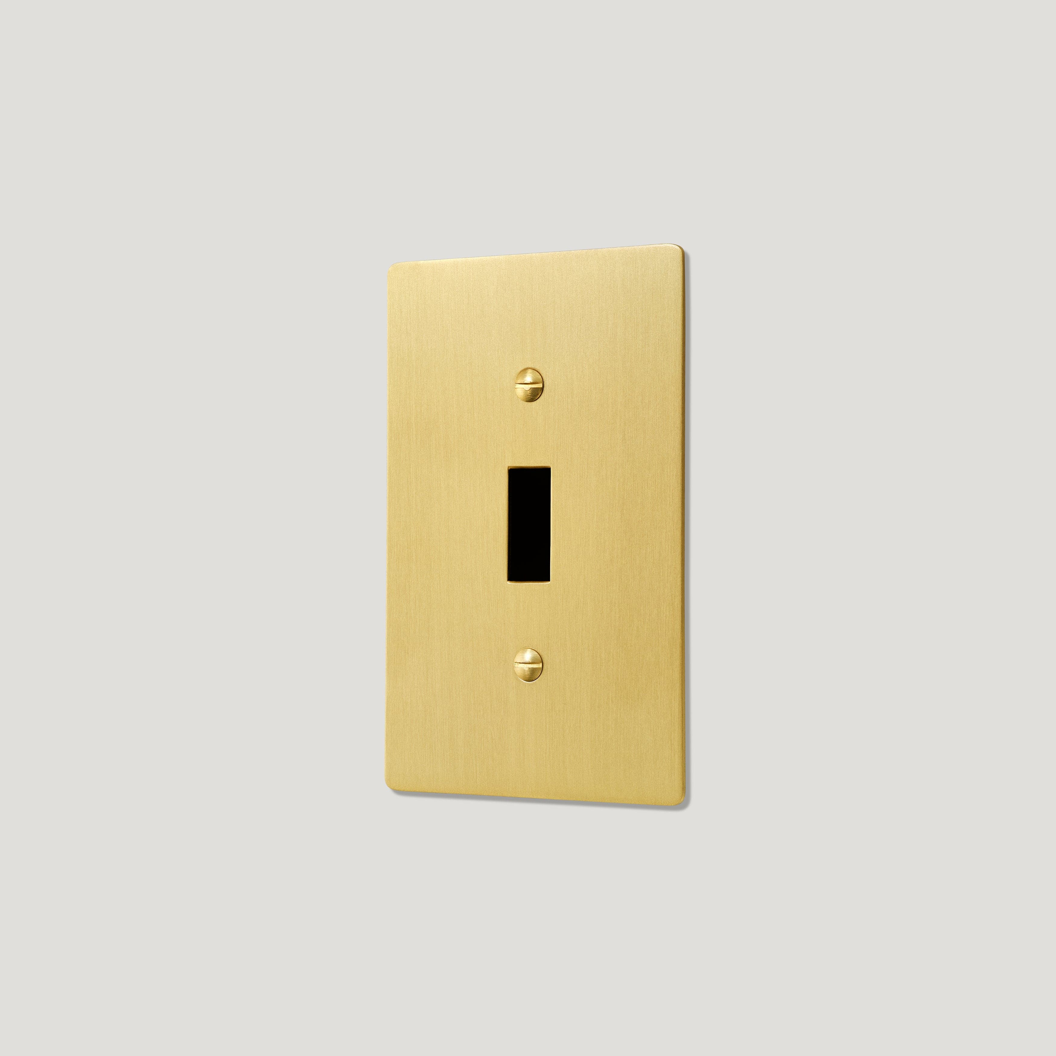 Plank Hardware JASPER 1G Toggle/Dimmer Plate - Brass