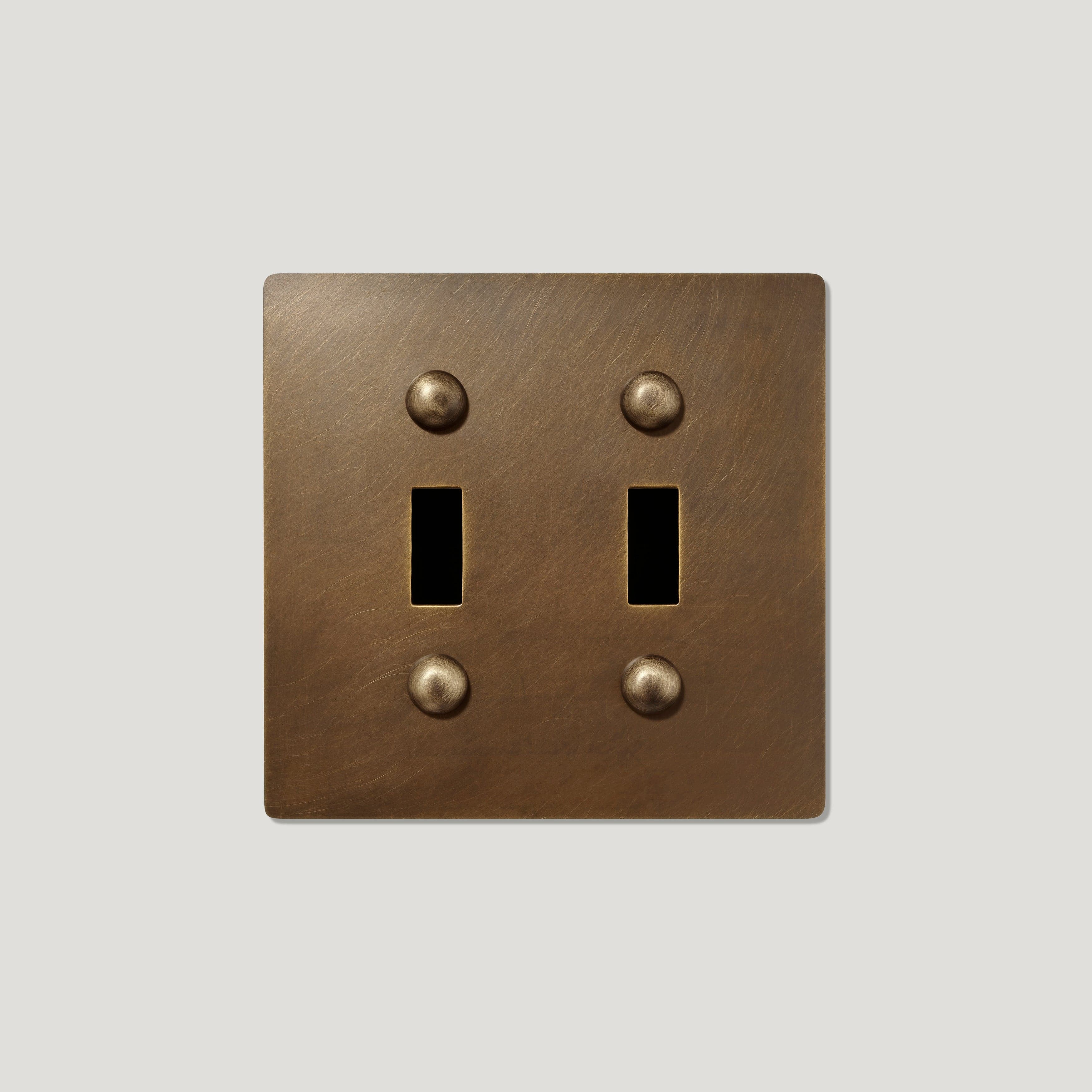Plank Hardware JASPER 2G Toggle/Dimmer Plate - Antique Brass