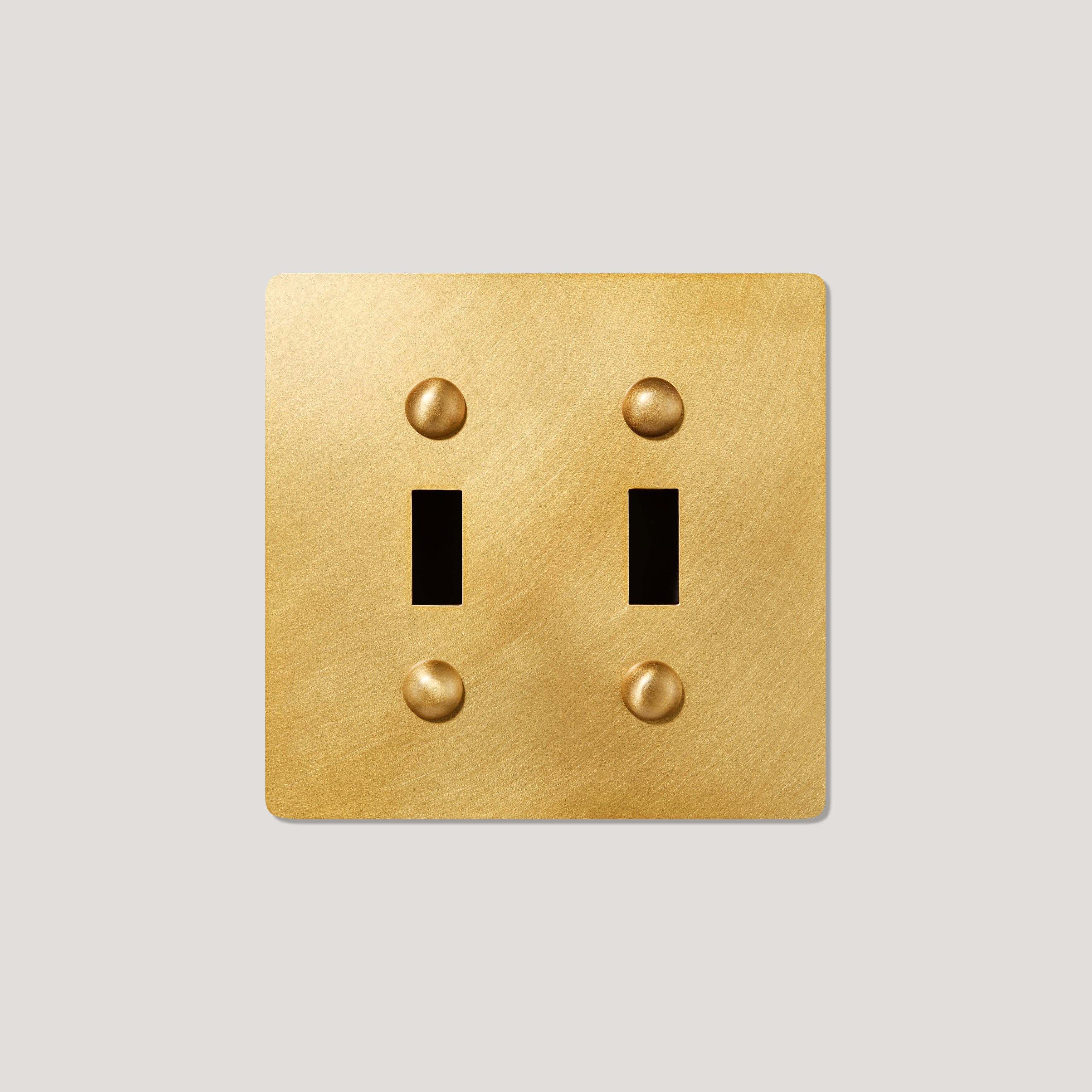 Plank Hardware JASPER 2G Toggle/Dimmer Plate - Heritage Brass