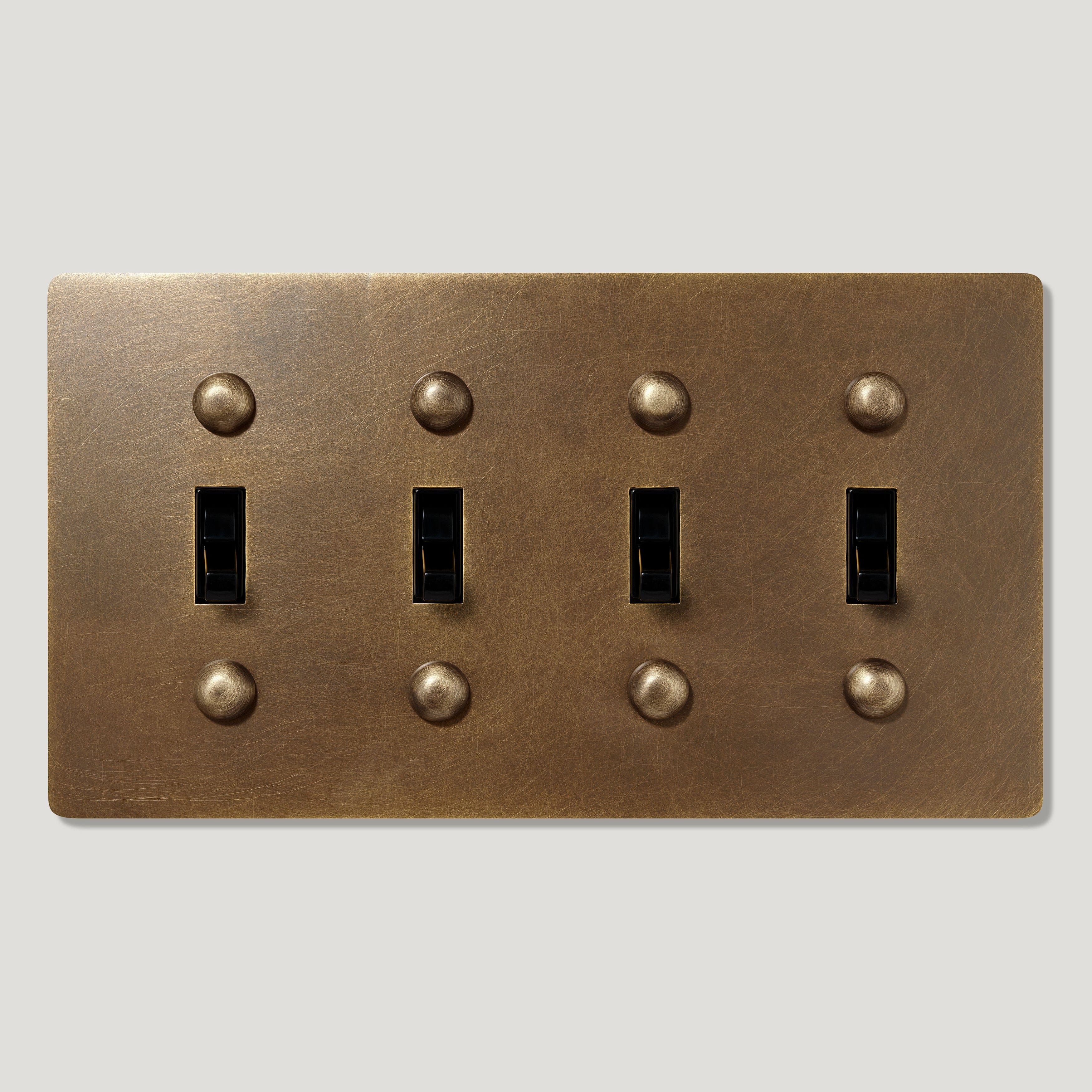Plank Hardware JASPER 4G Toggle Switch - Antique Brass