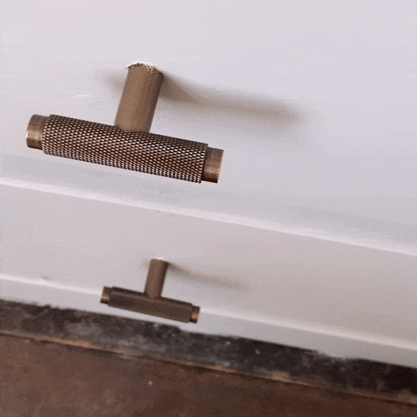 Plank Hardware kepler knurled single t pull antique brass 41530544947479.gif