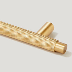 Plank Hardware kepler knurled t bar pull brass 45347485319447