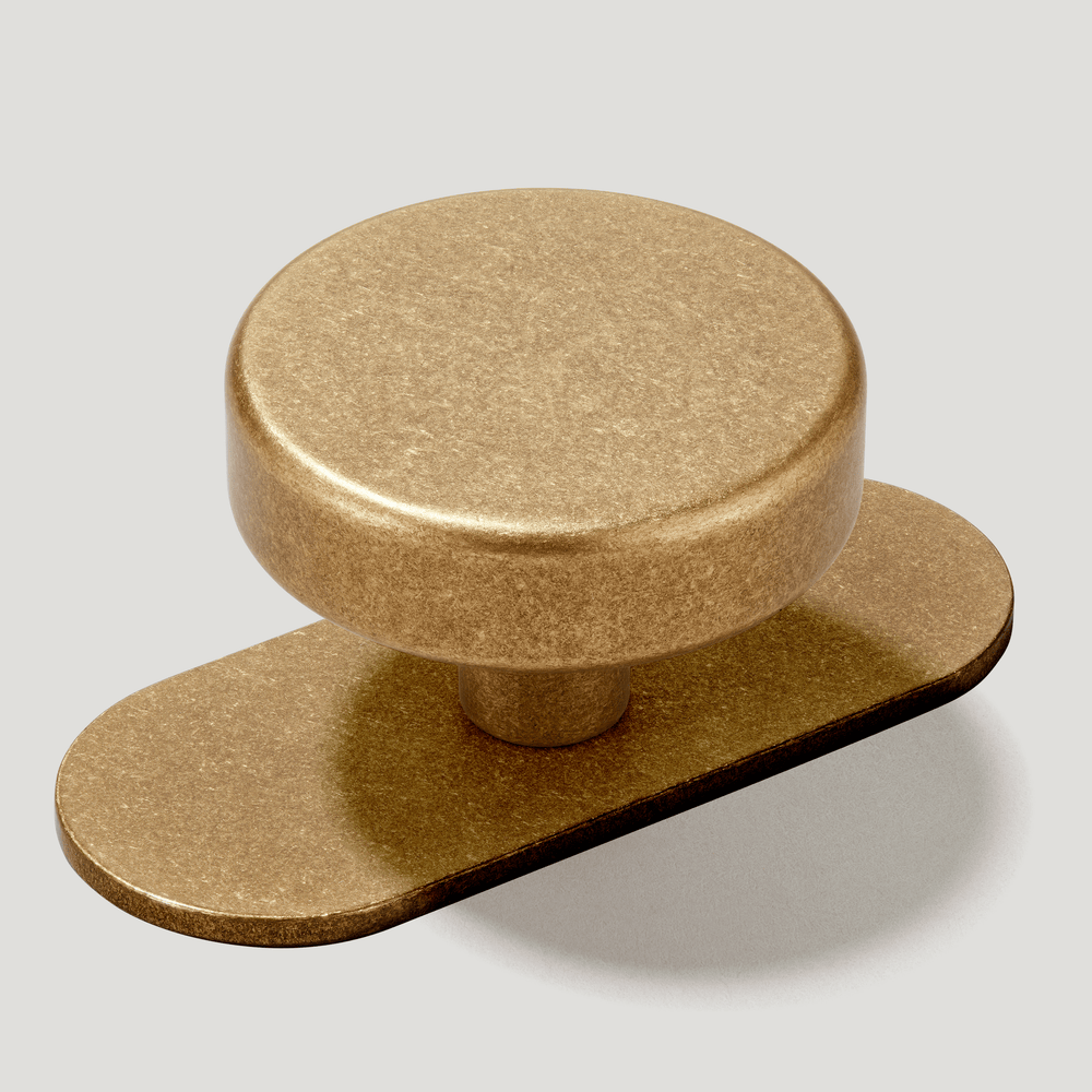 HUDSON Shaker Cabinet Knob - Aged Brass