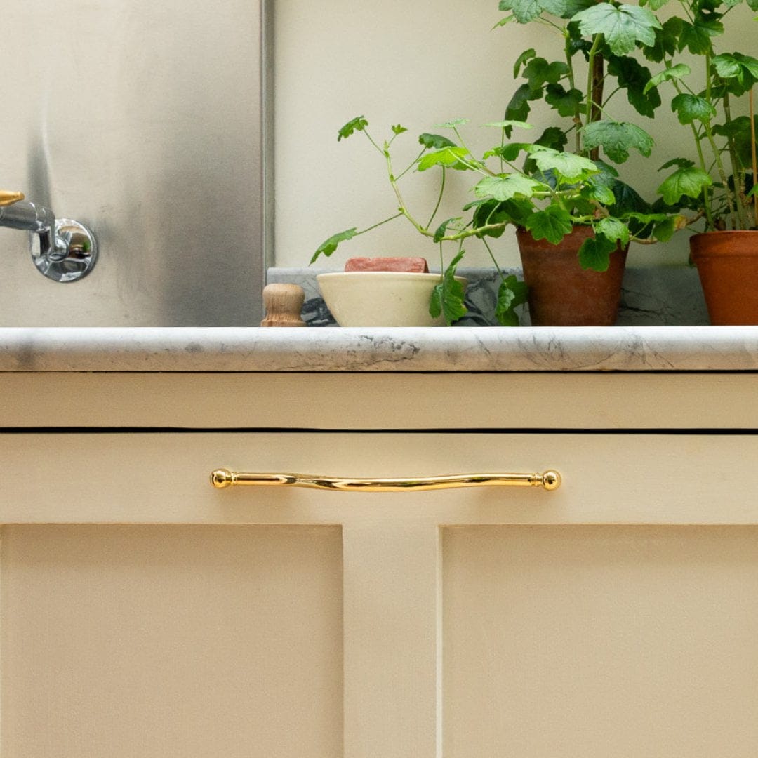 Plank Hardware LYON Pull - Unlacquered Brass