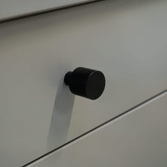 Plank Hardware maxwell button cabinet knob black 40203671929111