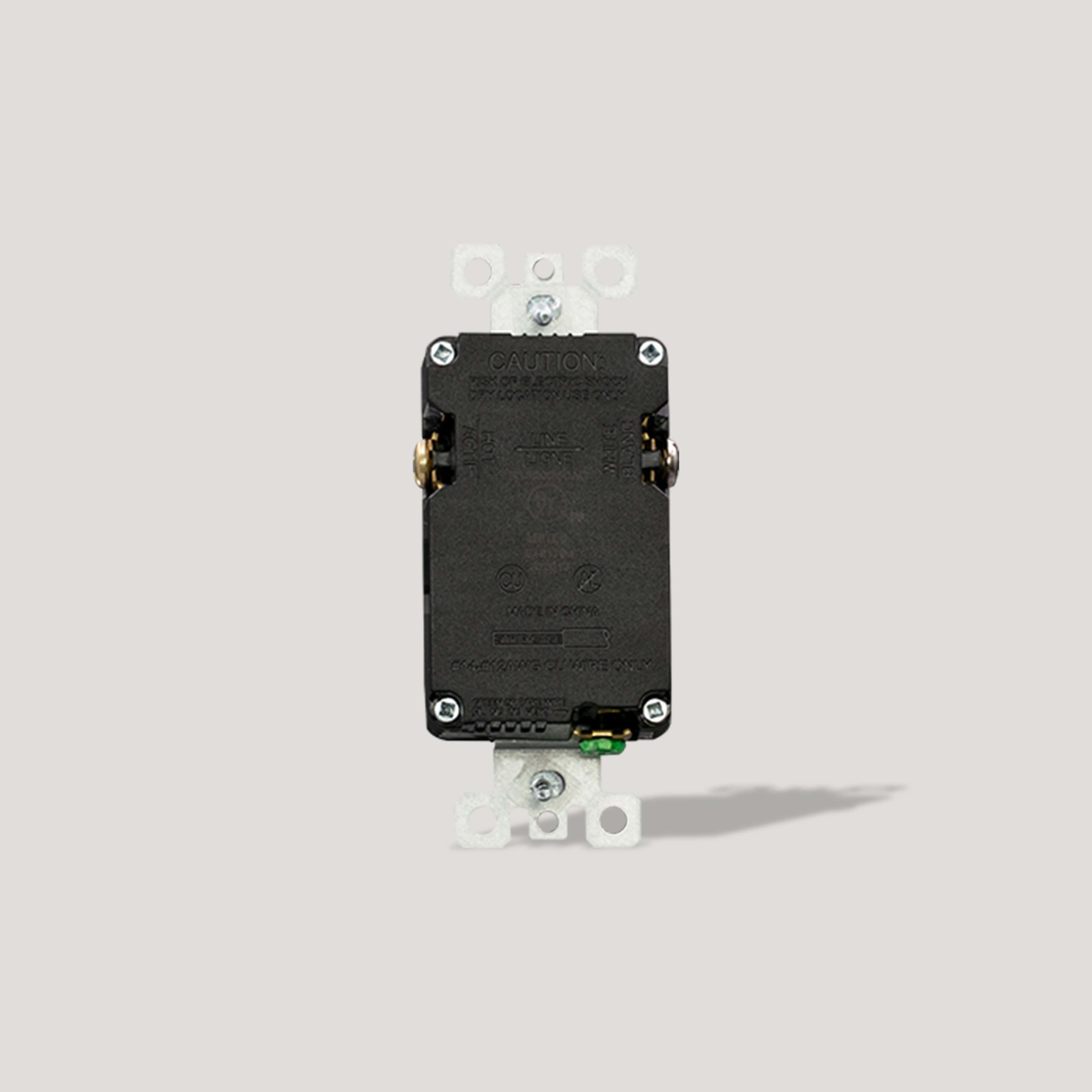 Plank Hardware Power Outlet with USB A/C 20A - Black