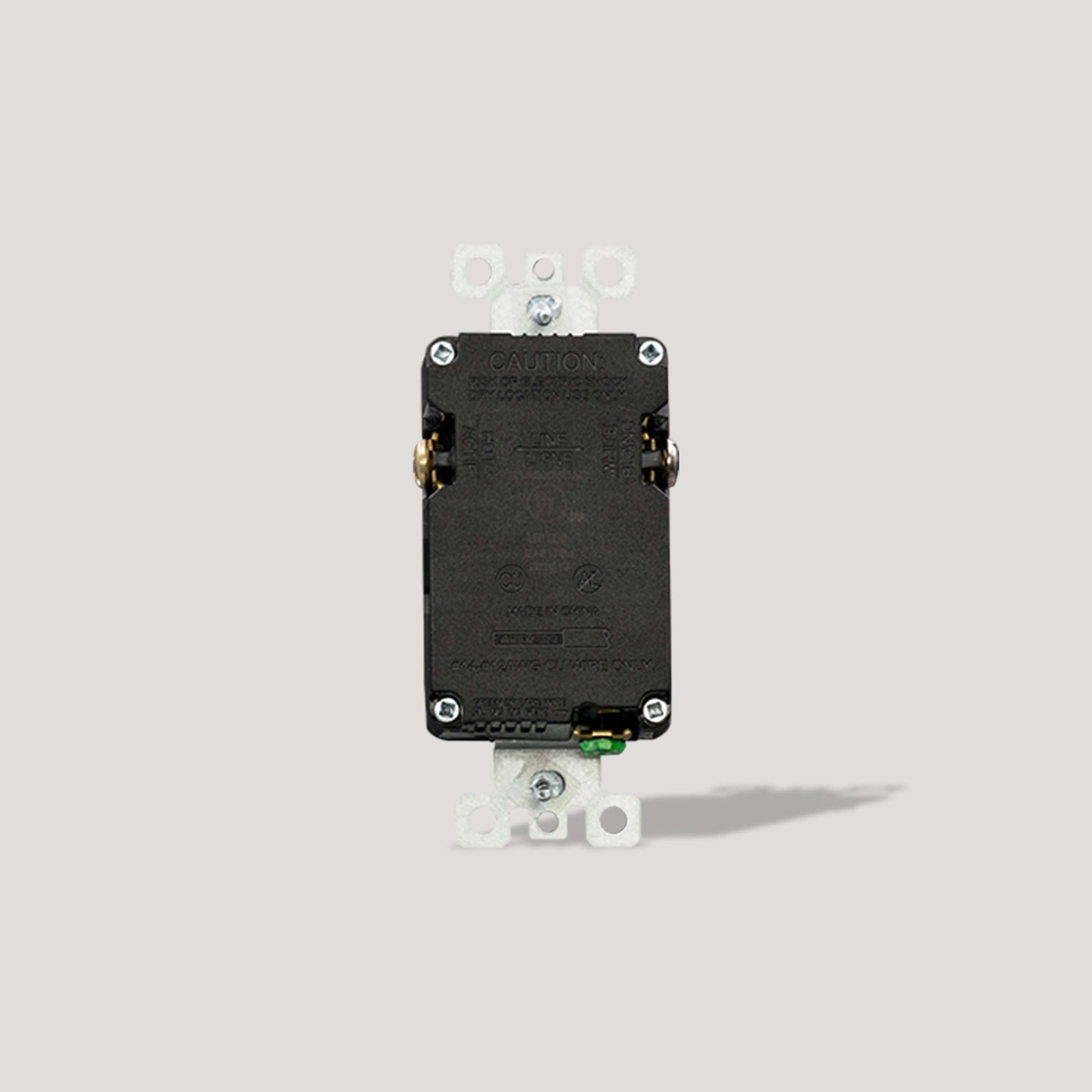 Plank Hardware Power Outlet with USB A/C 20A - White