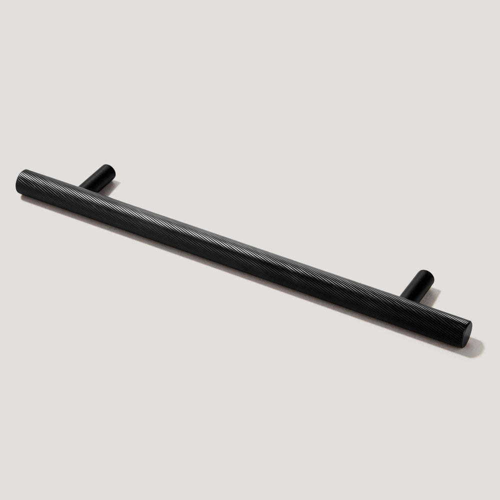 SEARLE Swirled T-Bar Pull - Black