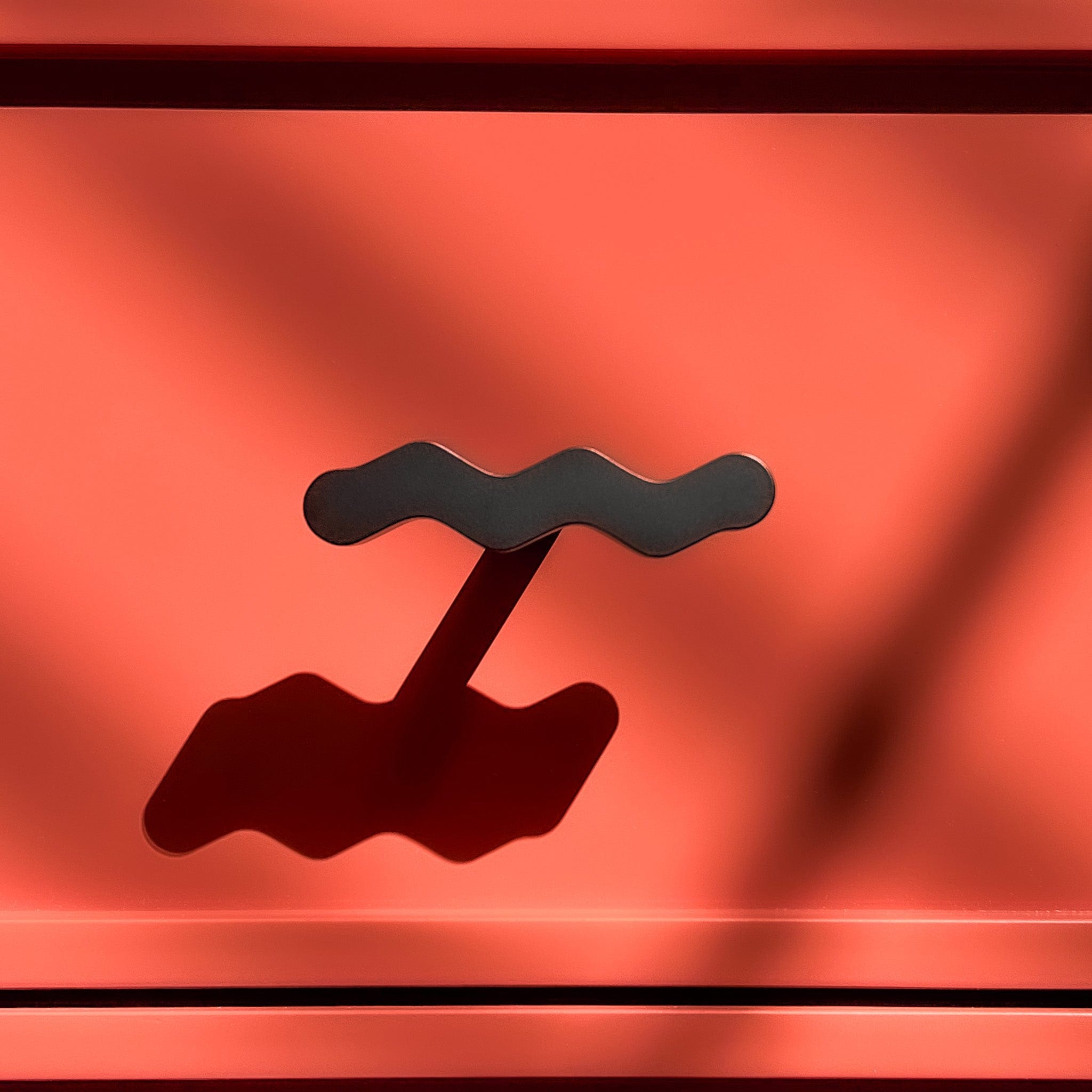 Plank Hardware SQUIGGLE Single T Pull - Black